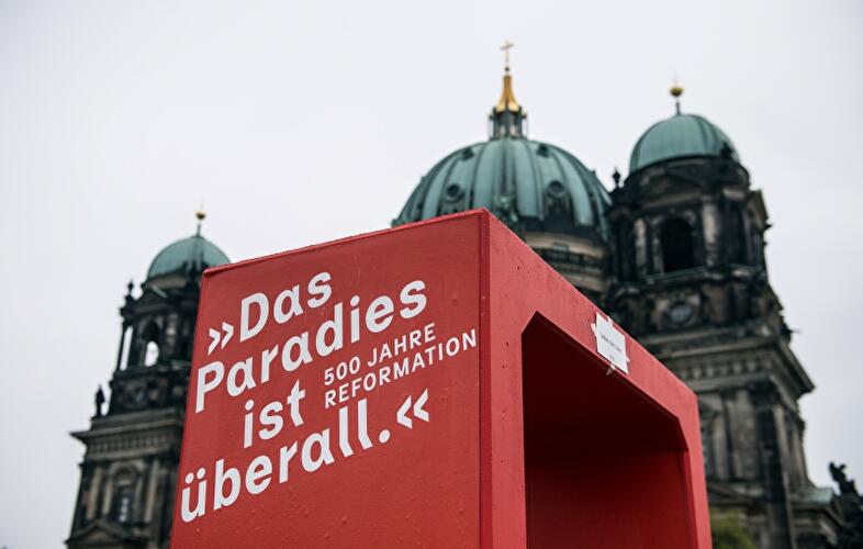 Open-Air-Ausstellung «Das Paradies ist überall»