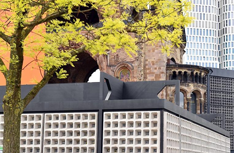 Außenansicht der Kapelle der Kaiser-Wilhelm-Gedächtniskirche