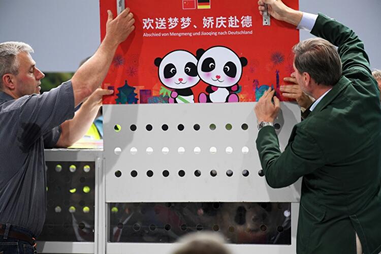 «Meng Meng» und «Jiao Qing» landen in Berlin
