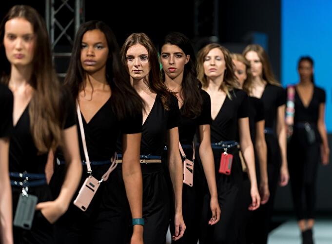 Mode des Designers Mike Galeli