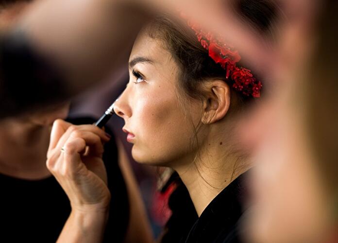 Backstage Styling bei Lena Hoschek