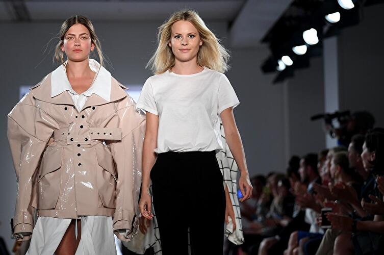 Designerin Fatima Danielsson (r)