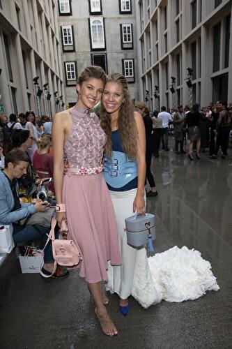 Paulina (l) und Victoria Swarovski