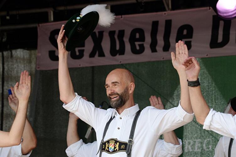 Querplattler, die ersten schwulen Schuhplattler von Berlin