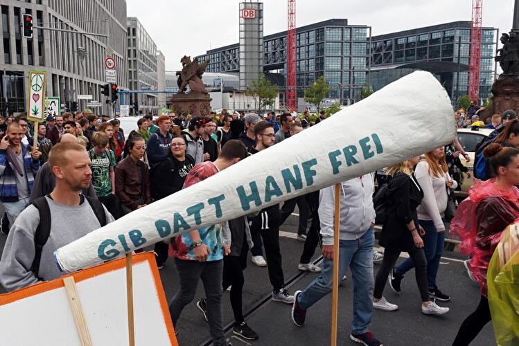 21. Hanfparade