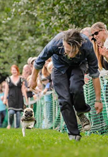 8. Internationales Mopstreffen