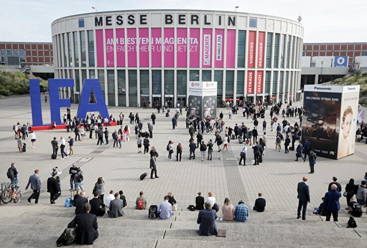 Besucher auf der IFA 2017