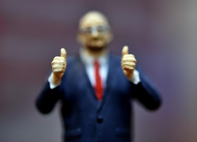 Merkel und Schulz in Miniatur