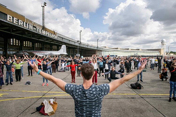 Volksbühnen-Start: «Fous de danse - Verrückt nach Tanz»