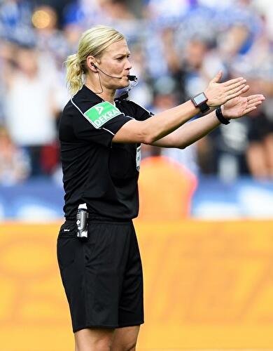 Schiedsrichterin Bibiana Steinhaus