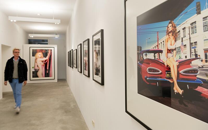 Claudia Schiffer in der CWC Gallery