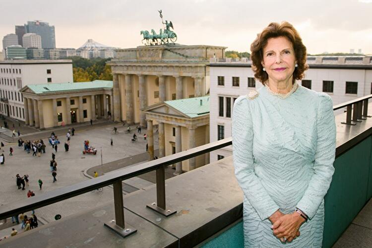 Königin Silvia von Schweden am Brandenburger Tor
