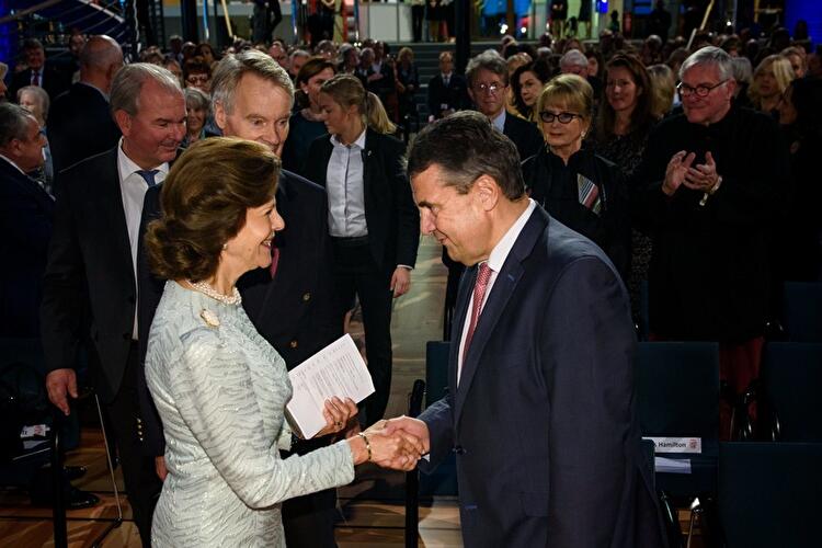 Königin Silvia von Schweden und Sigmar Gabriel