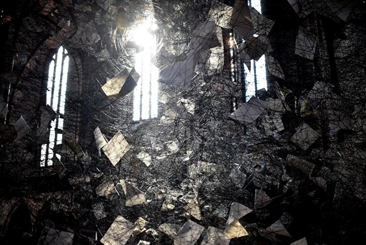 Lost Words von Chiharu Shiota