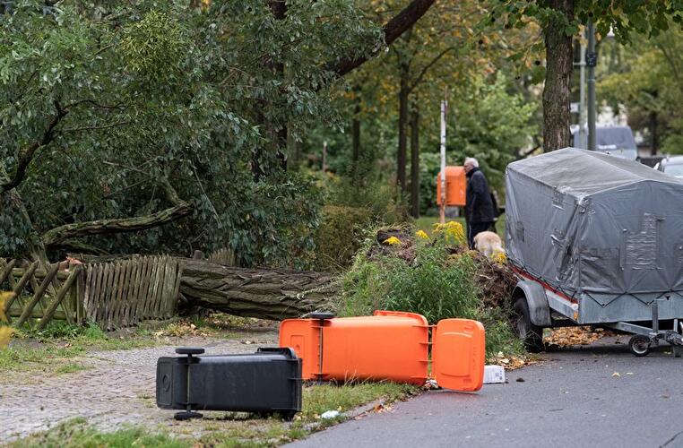 Tempelhof - Sturmtief Xavier in Berlin