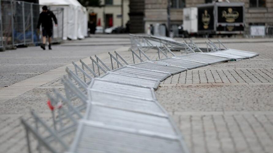 Bebelplatz - Sturm «Xavier» fegt über Berlin