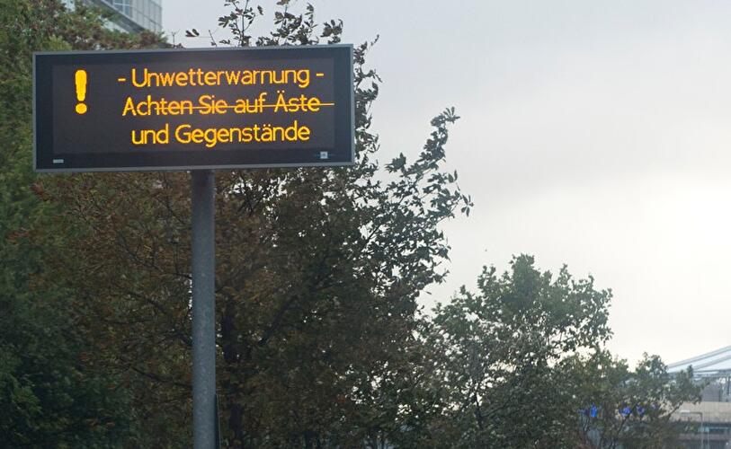 Oranienburger Tor - Sturmtief «Xavier»
