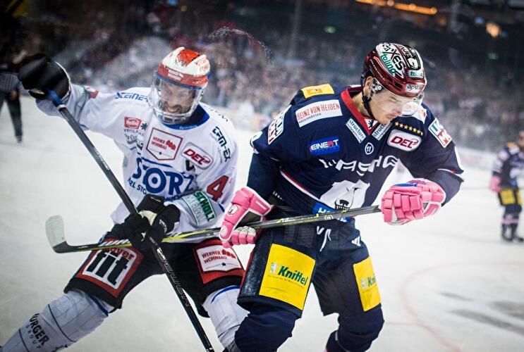 Eisbären Berlin - Schwenninger Wild Wings