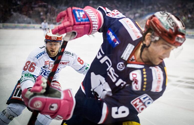 Eisbären Berlin - Schwenninger Wild Wings