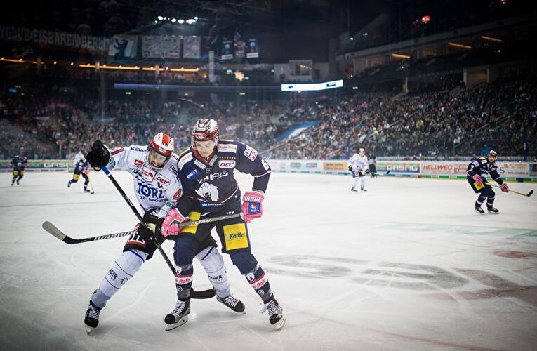 Eisbären Berlin - Schwenninger Wild Wings