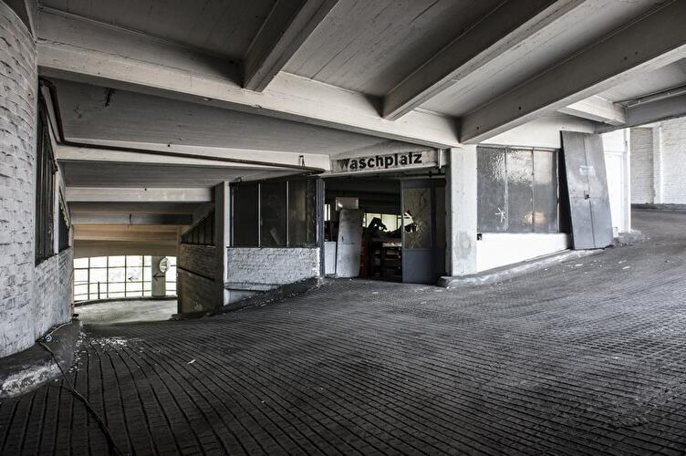 Kantgaragen-Palast