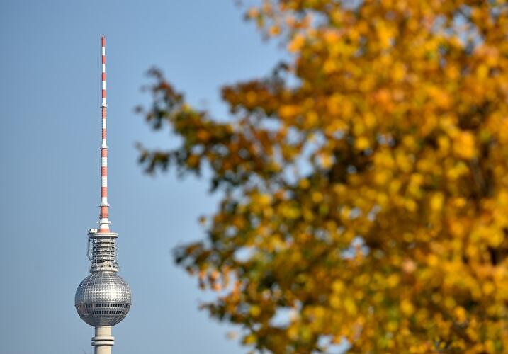 Fernsehturm - Herbst in Berlin