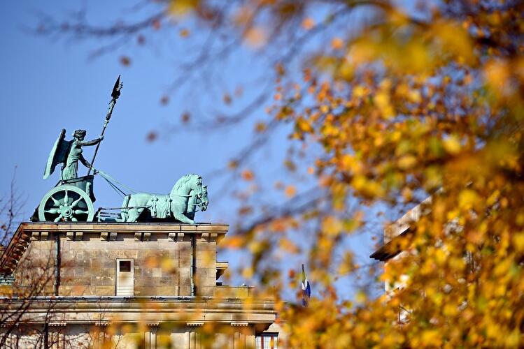Brandenburger Tor - Herbst in Berlin