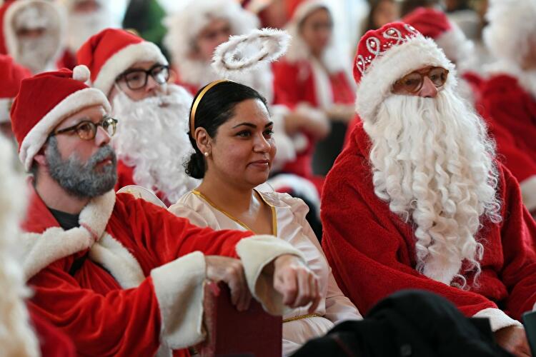 Vollversammlung der studentischen Weihnachtsleute