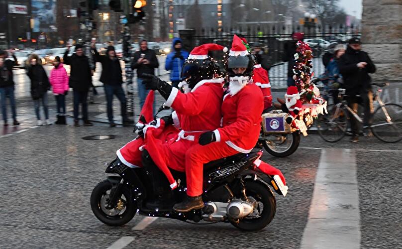 Christmas Biketour des Vereins «Santa Claus on Road»
