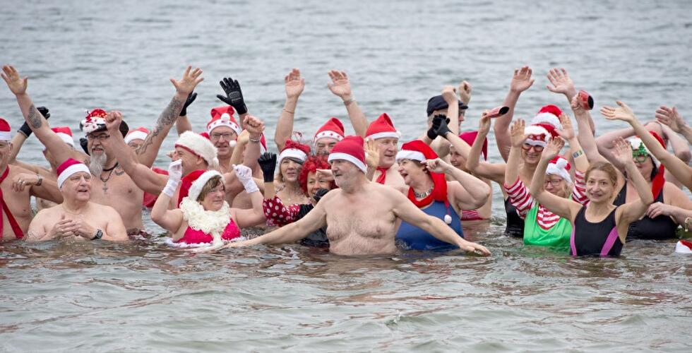 Weihnachtsbaden im Orankesee