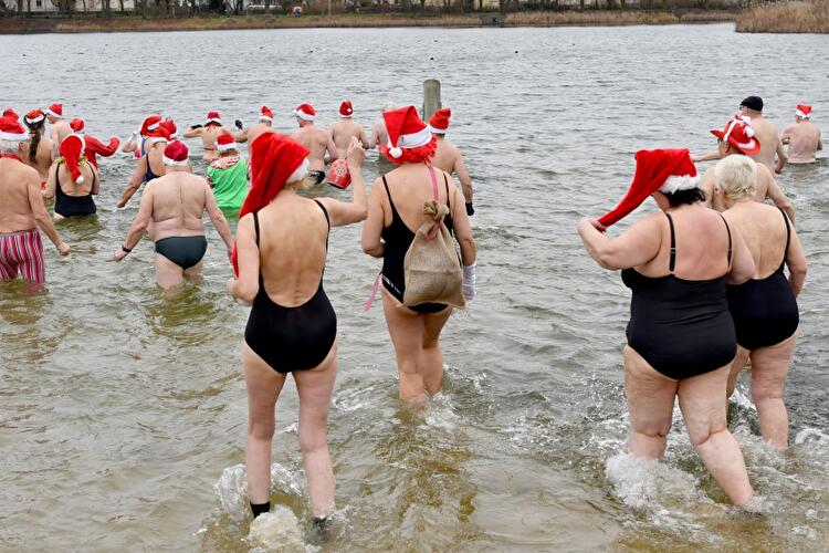 Weihnachtsbaden im Orankesee