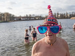 Neujahrsbaden im Orankesee 2017