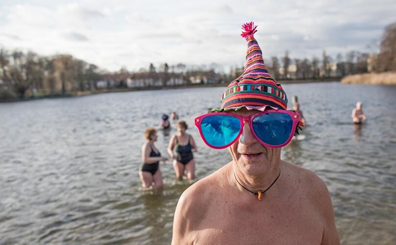 Neujahrsbaden im Orankesee 2017