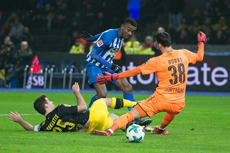 Salomon Kalou und Sokratis Papastathopoulos
