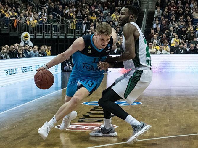 Alba Berlin - Darussafaka Istanbul