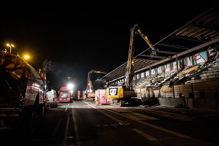 Abriss des Avus-Tribünendachs