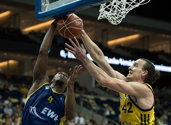 Dennis Clifford und Armani Moore