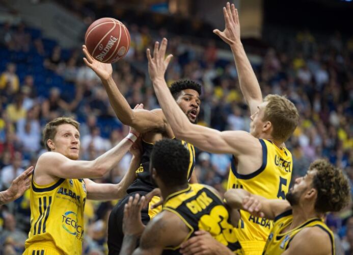 Alba Berlin - MHP Riesen Ludwigsburg