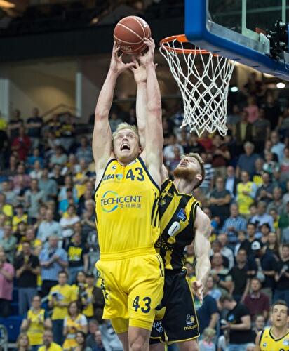 Luke Sikma und Thomas Walkup