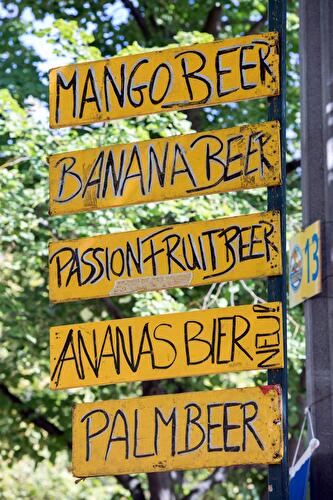 Berliner Biermeile auf der Karl-Marx-Allee