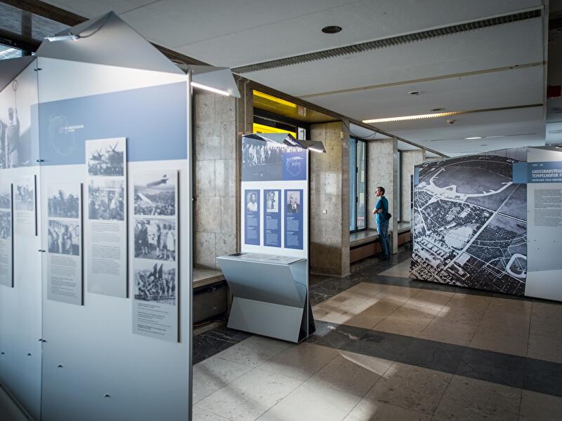 Ausstellung zum Flughafen Tempelhof