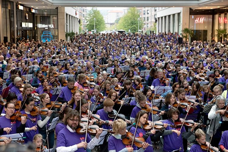 Symphonic Mob