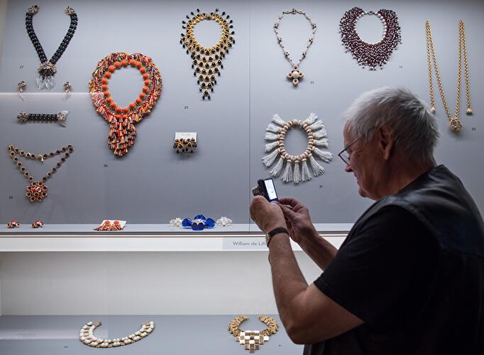 Bijoux Bijoux! Modeschmuck von Chanel bis Dior