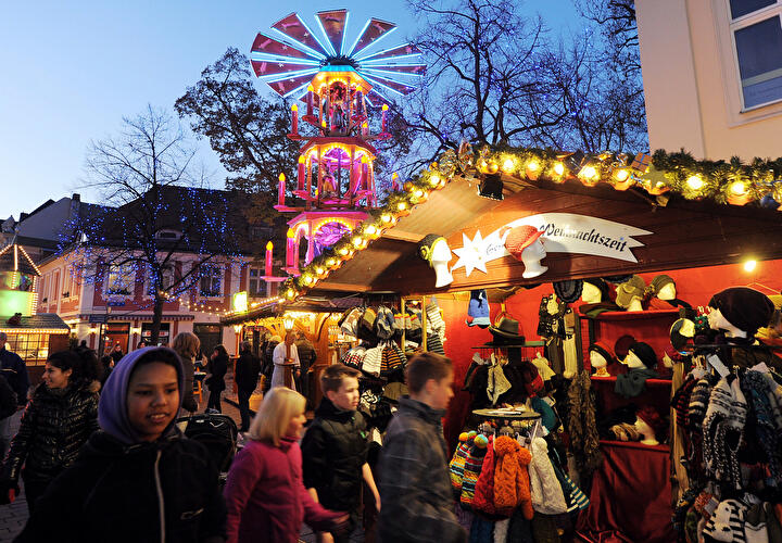 Weihnachtsmarkt "Blauer Lichterglanz"