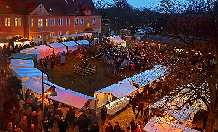 Weihnachtsmarkt an der Domäne Dahlem