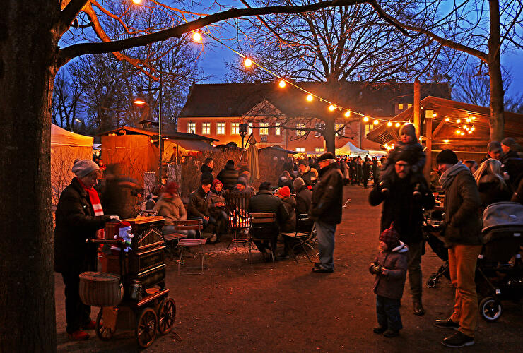 Weihnachtsmarkt an der Domäne Dahlem