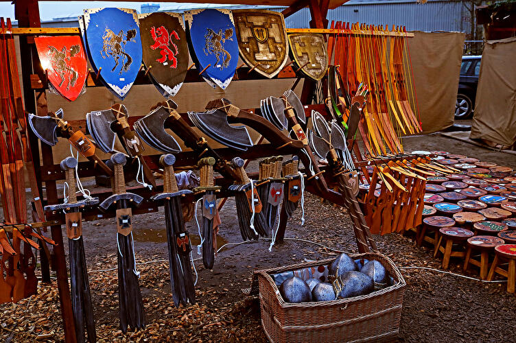 Historischer Weihnachtsmarkt auf dem RAW-Gelände