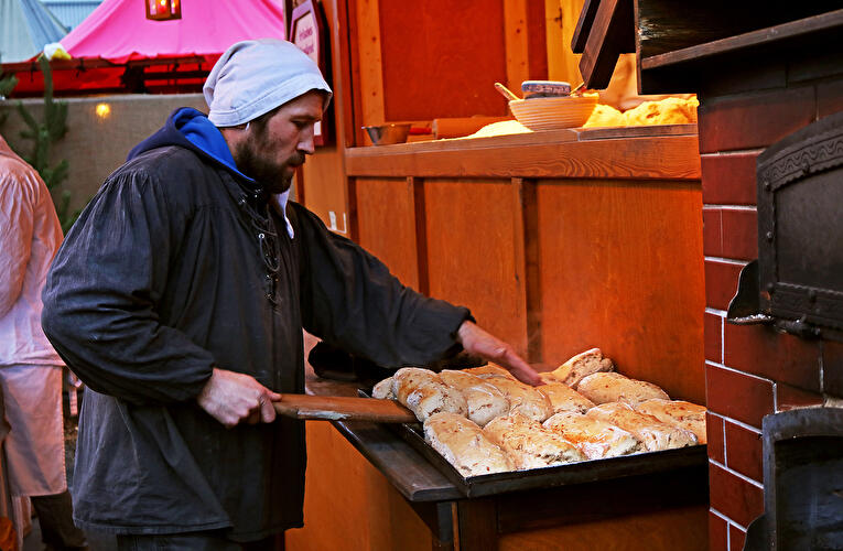 Historischer Weihnachtsmarkt auf dem RAW-Gelände
