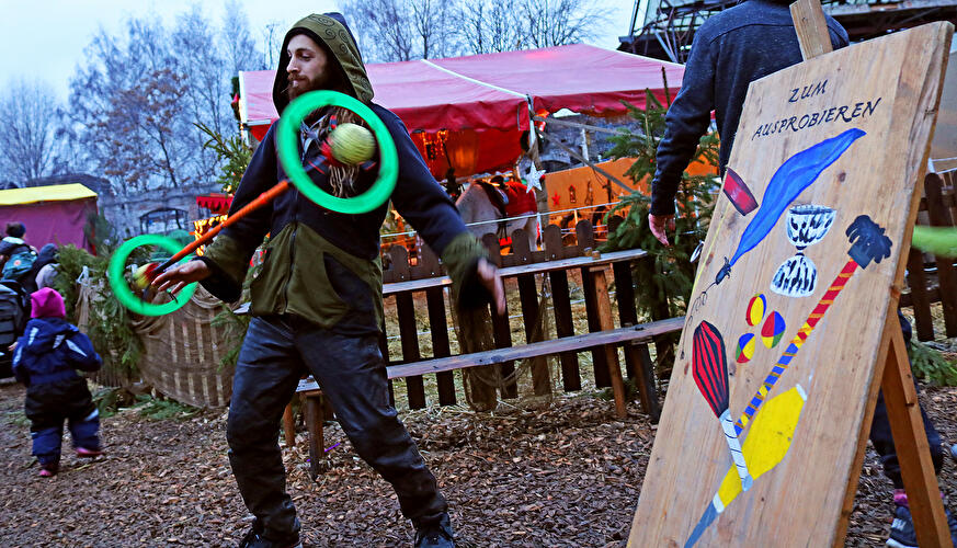 Historischer Weihnachtsmarkt auf dem RAW-Gelände