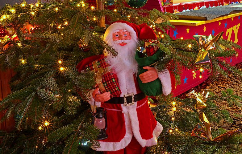 Der Große Berliner Weihnachtsmarkt an der Allee
